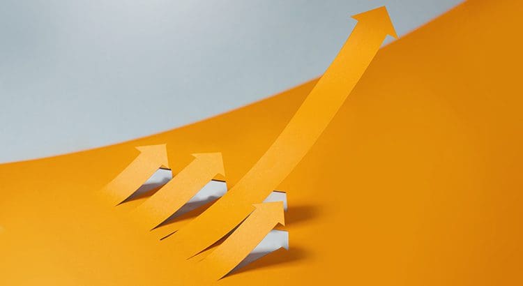 A yellow arrow is going up and down