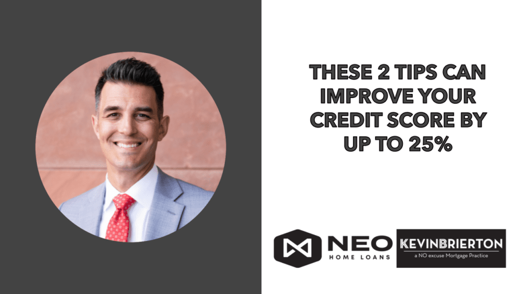 A man with a suit and tie smiling for the camera.